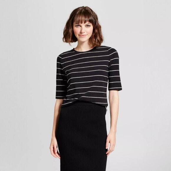 Who What Wear Top SzM Black White Horizontal Stripe Short Sleeve Tee Casual Chic - Picture 1 of 7